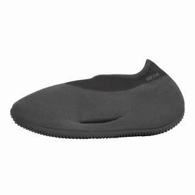 Adidas Yeezy Knit RNR Fade Onyx Adidas lifestyle shoes with breathable mesh