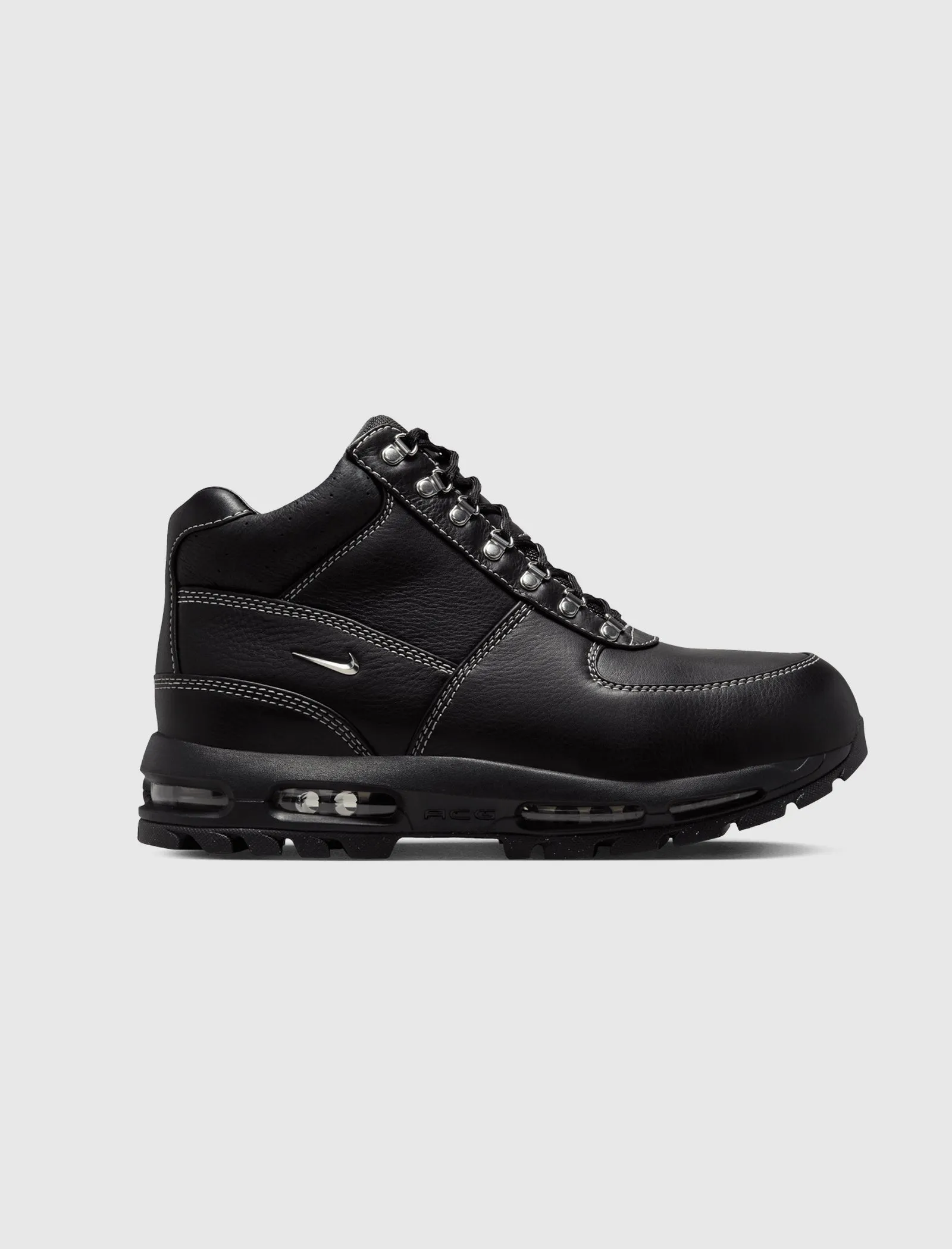 AIR MAX GOADOME PREMIUM "BLACK" Nike lifestyle shoes with signature style