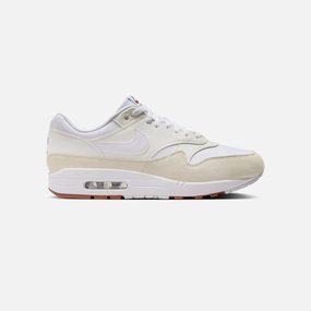 Air Max 1 SC Nike shoes blending performance and street flair