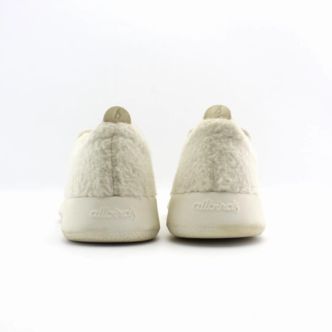 Allbirds - Runners Fluffs - LIMITED EDITION: Natural White (White Sole) EX sleek everyday shoe design