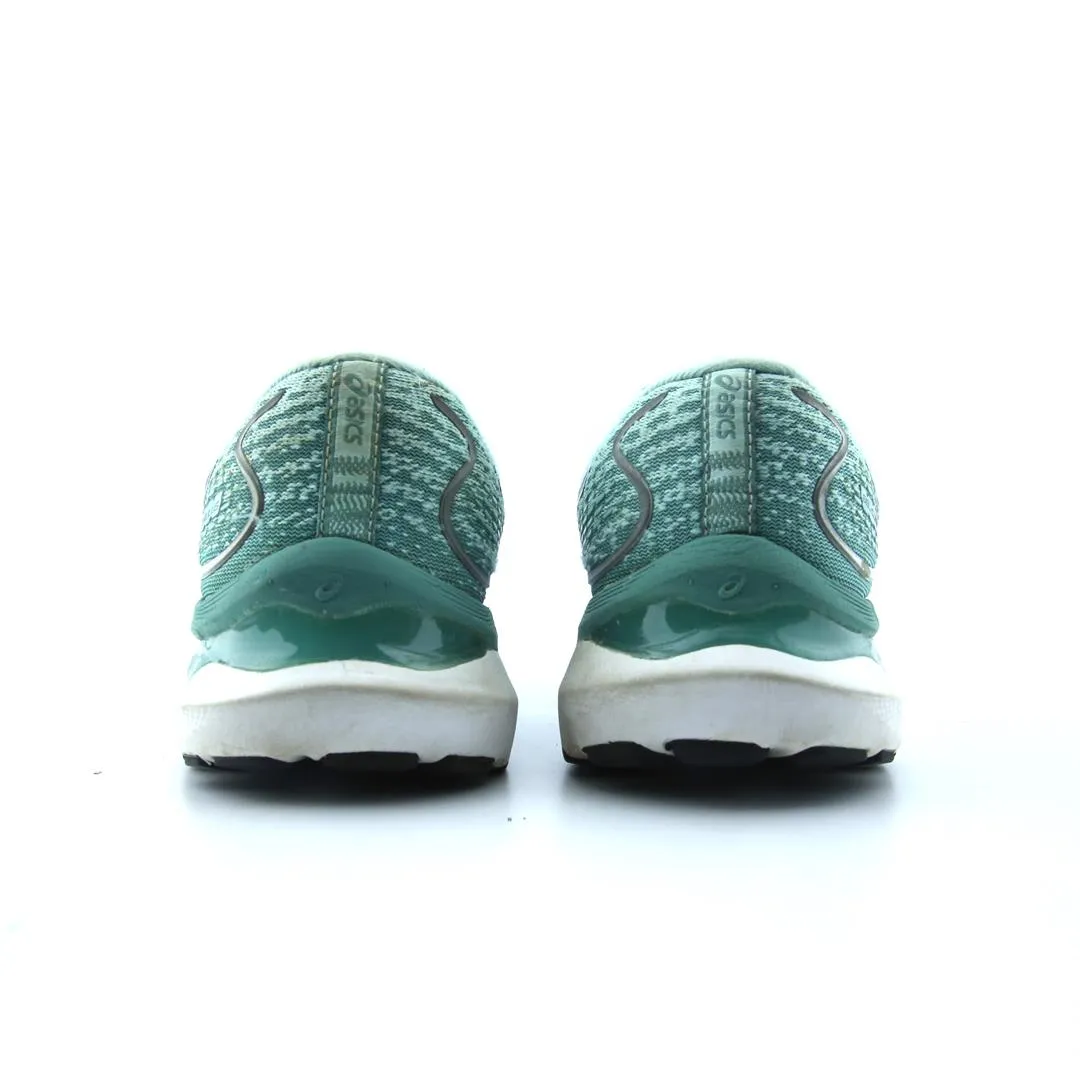ASICS GEL-CUMULUS 24 trainer shoe design snapshots