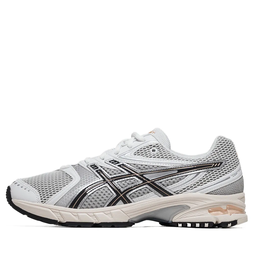 Asics Gel-DS Trainer 14 - White/Honey Beige Asics versatile shoes for sport and street