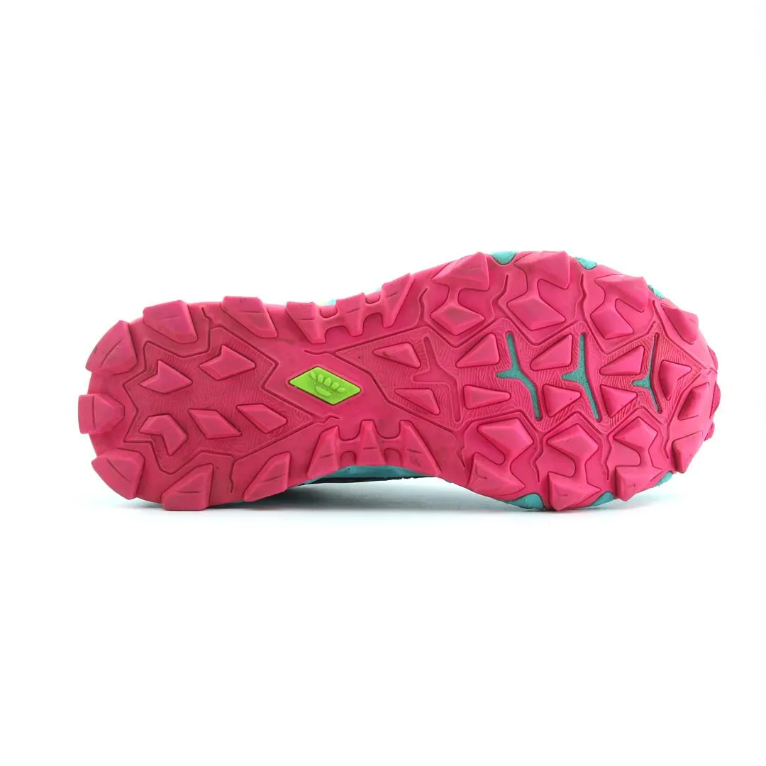 ASICS GEL-FUJITRABUCO 8 performance running shoe photos