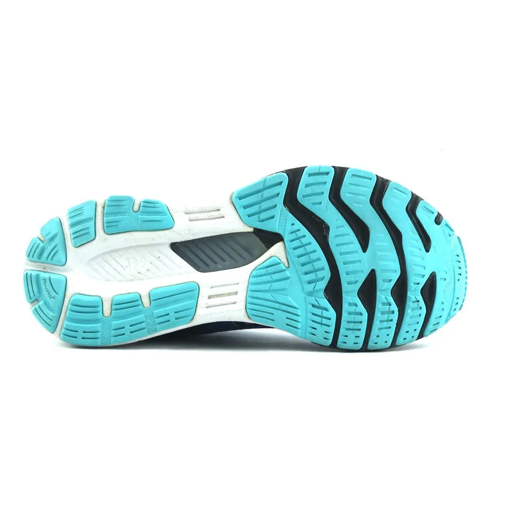 ASICS GEL KAYANO 28 performance running shoe photos