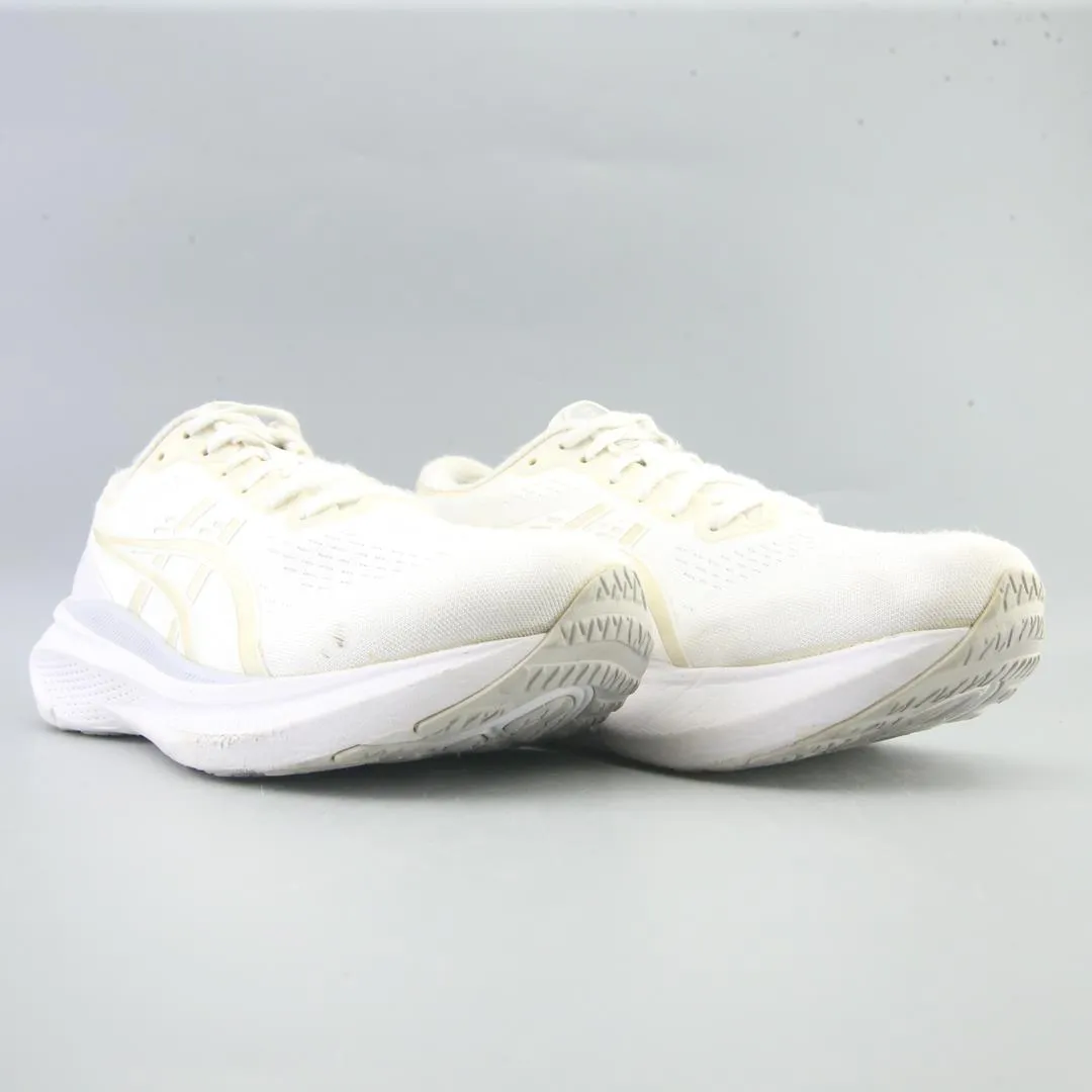 ASICS GEL KAYANO 30 performance running shoe photos