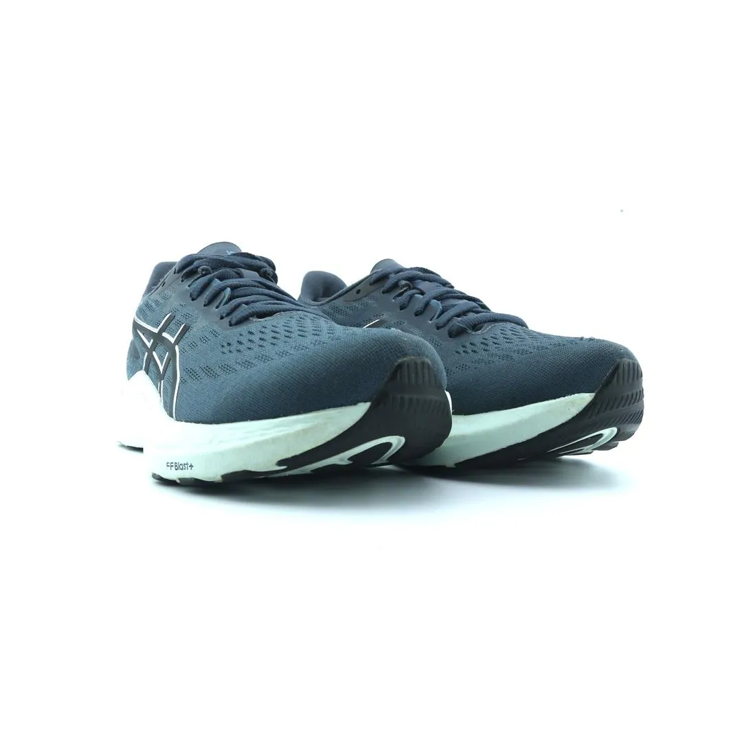 ASICS GT 2000 12 performance running shoe photos