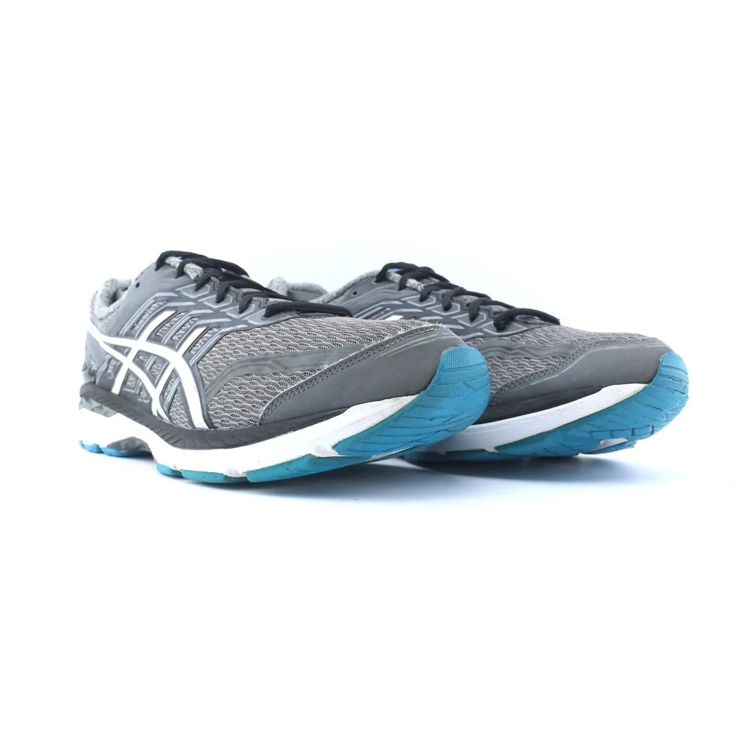 ASICS GT 2000 5 performance running shoe photos