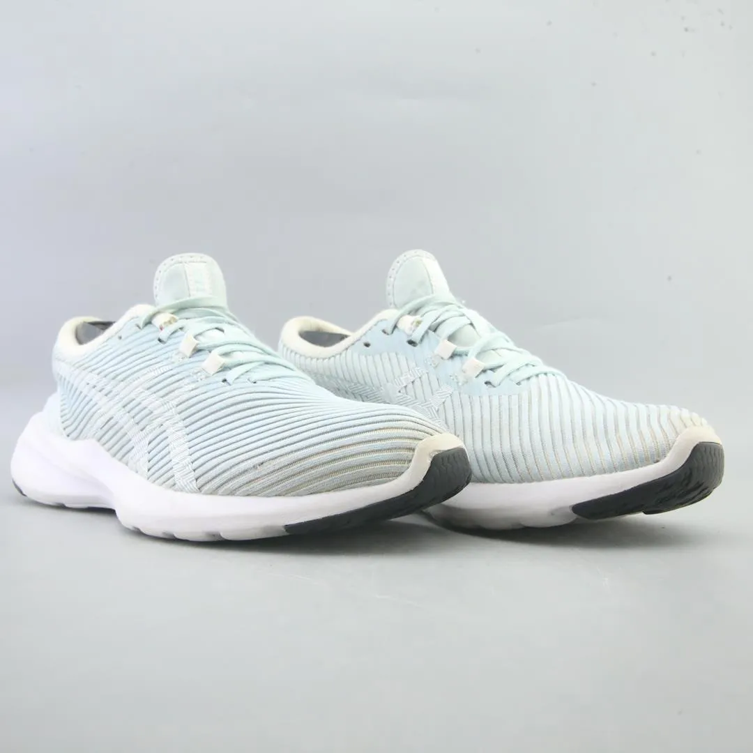 ASICS VERSABLAST sporty Asics footwear images