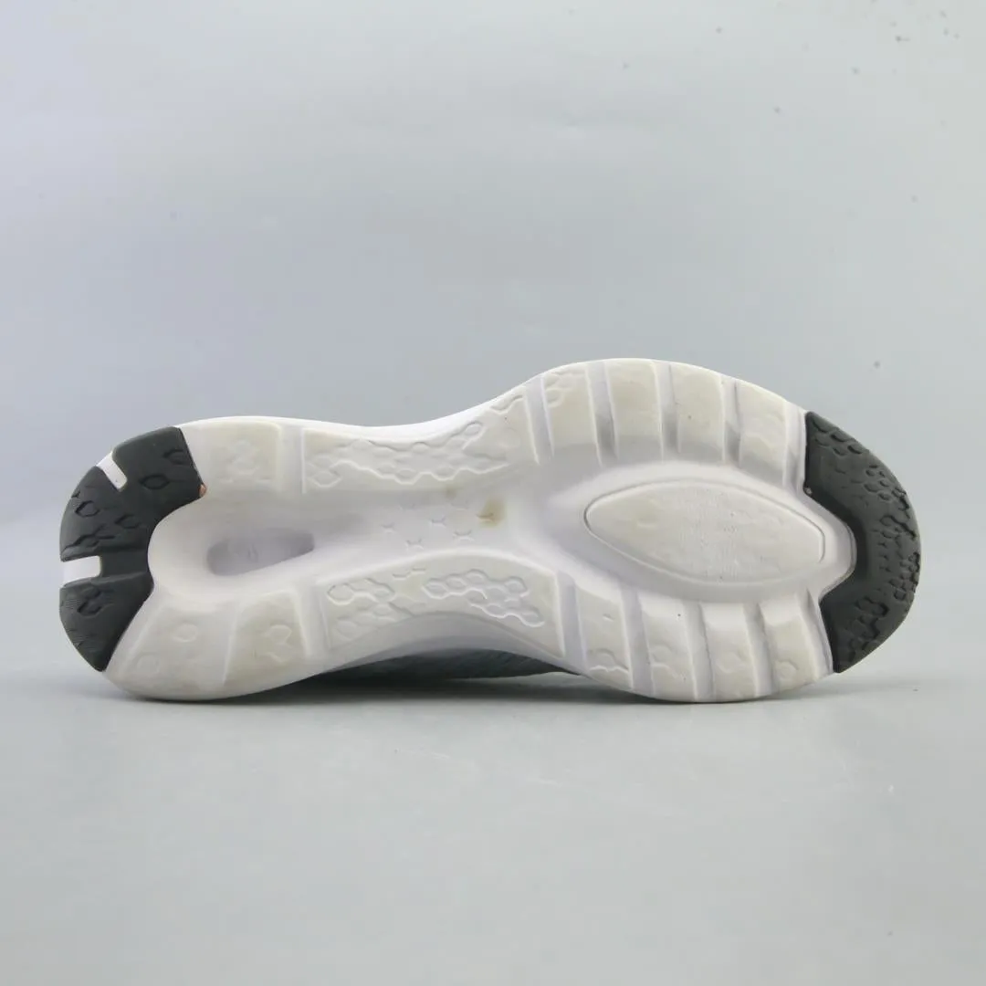 ASICS VERSABLAST sporty Asics footwear images