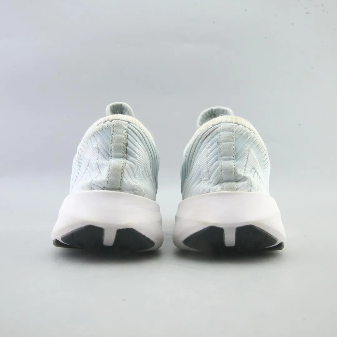 ASICS VERSABLAST sporty Asics footwear images
