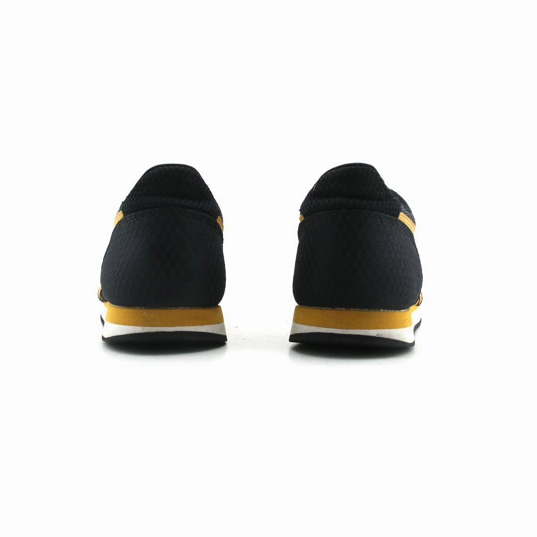 ASICS CURREO II lightweight athletic shoe visuals