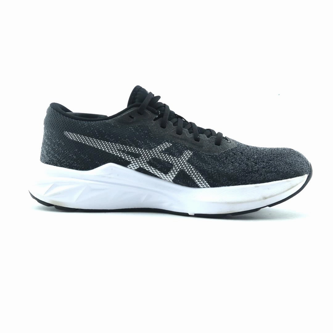 ASICS  DYNABLAST 2 lightweight athletic shoe visuals