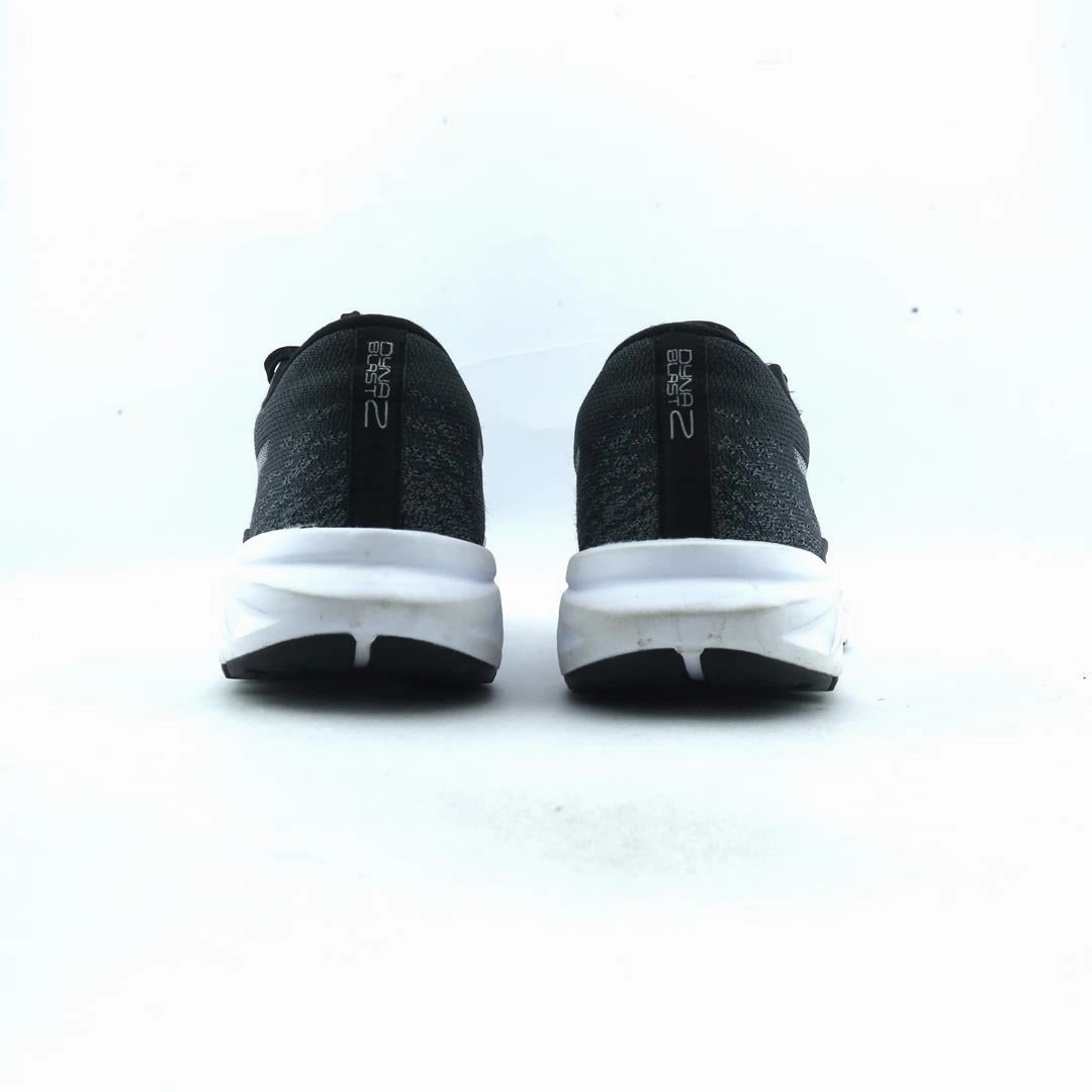 ASICS  DYNABLAST 2 lightweight athletic shoe visuals
