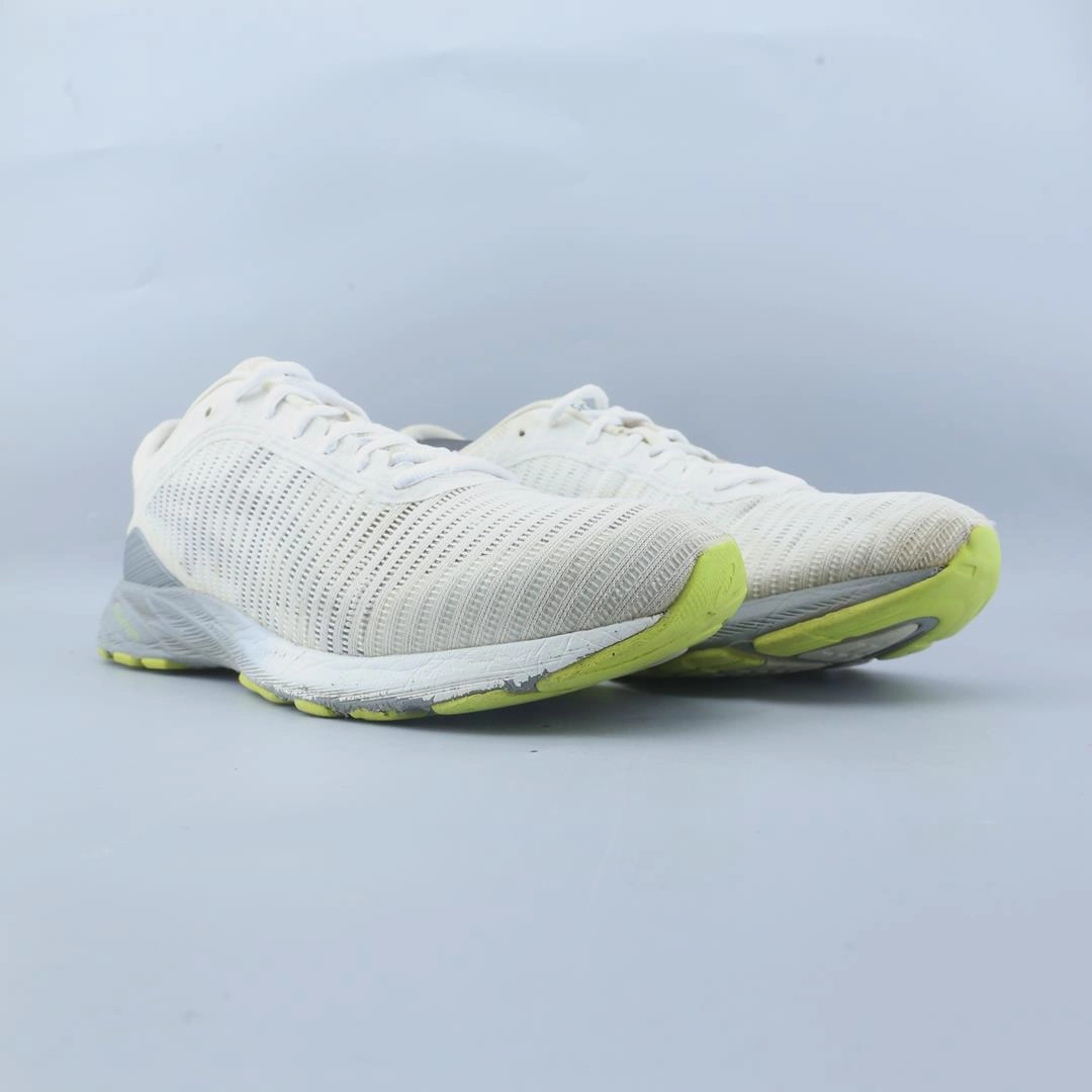 ASICS  DYNAFLYTE 2 performance running shoe photos