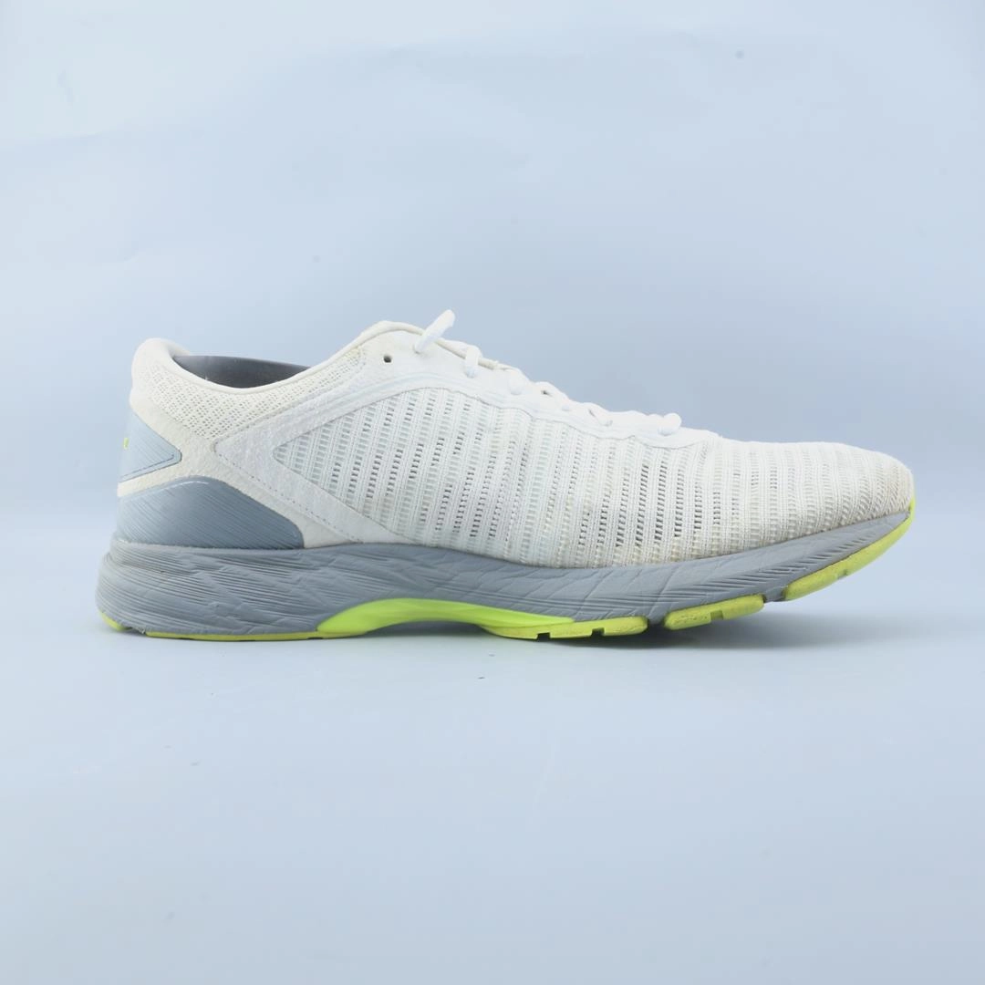 ASICS  DYNAFLYTE 2 performance running shoe photos