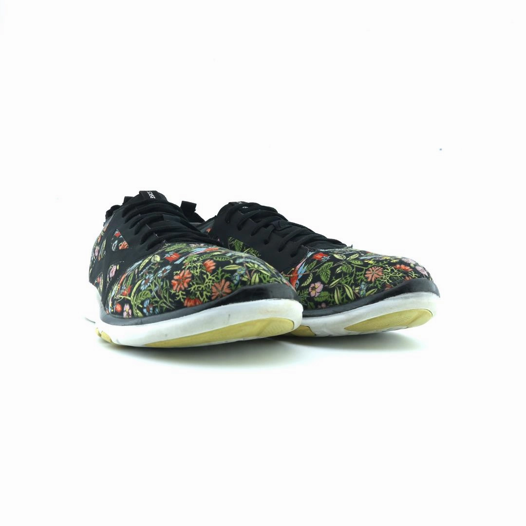 ASICS FIT YUI SE trainer shoe design snapshots