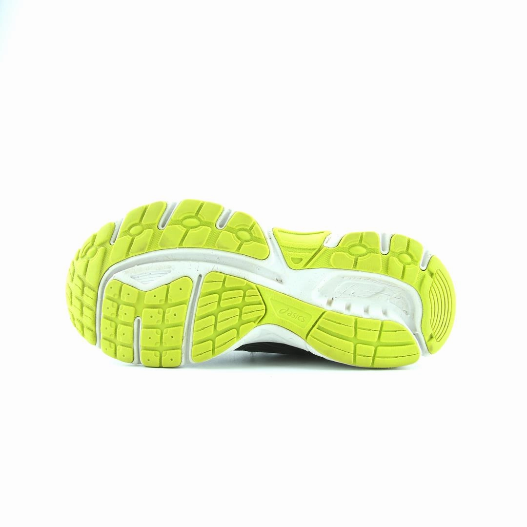 ASICS GEL CONTEND 4 trainer shoe design snapshots