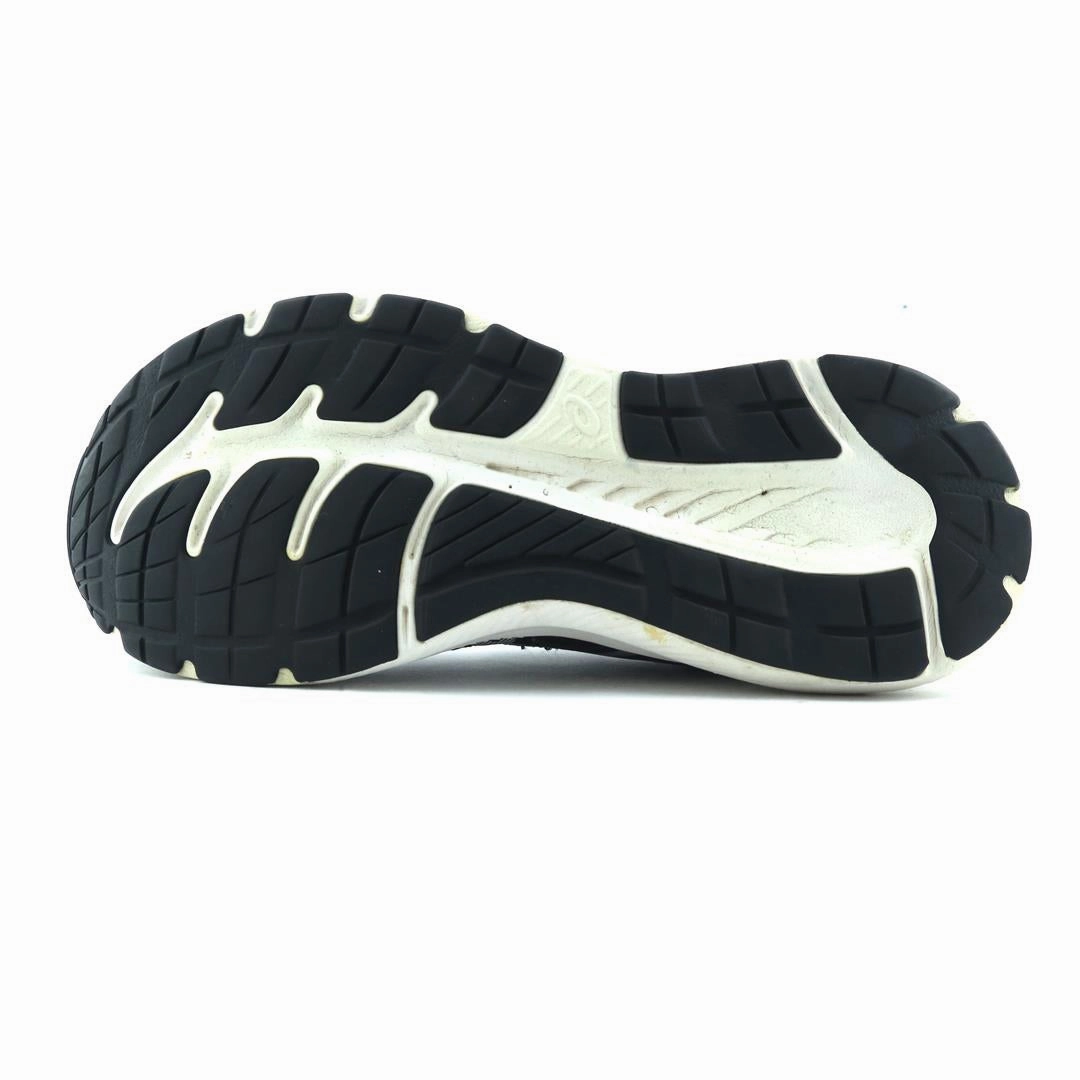 ASICS GEL-CONTEND 8 trainer shoe design snapshots