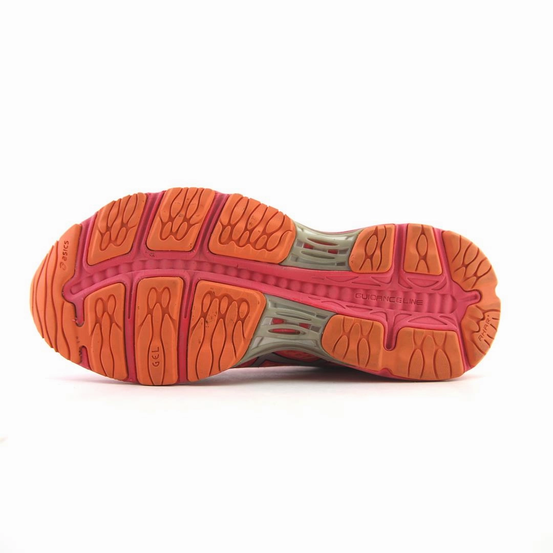 ASICS GEL-CUMULUS 18 sporty Asics footwear images