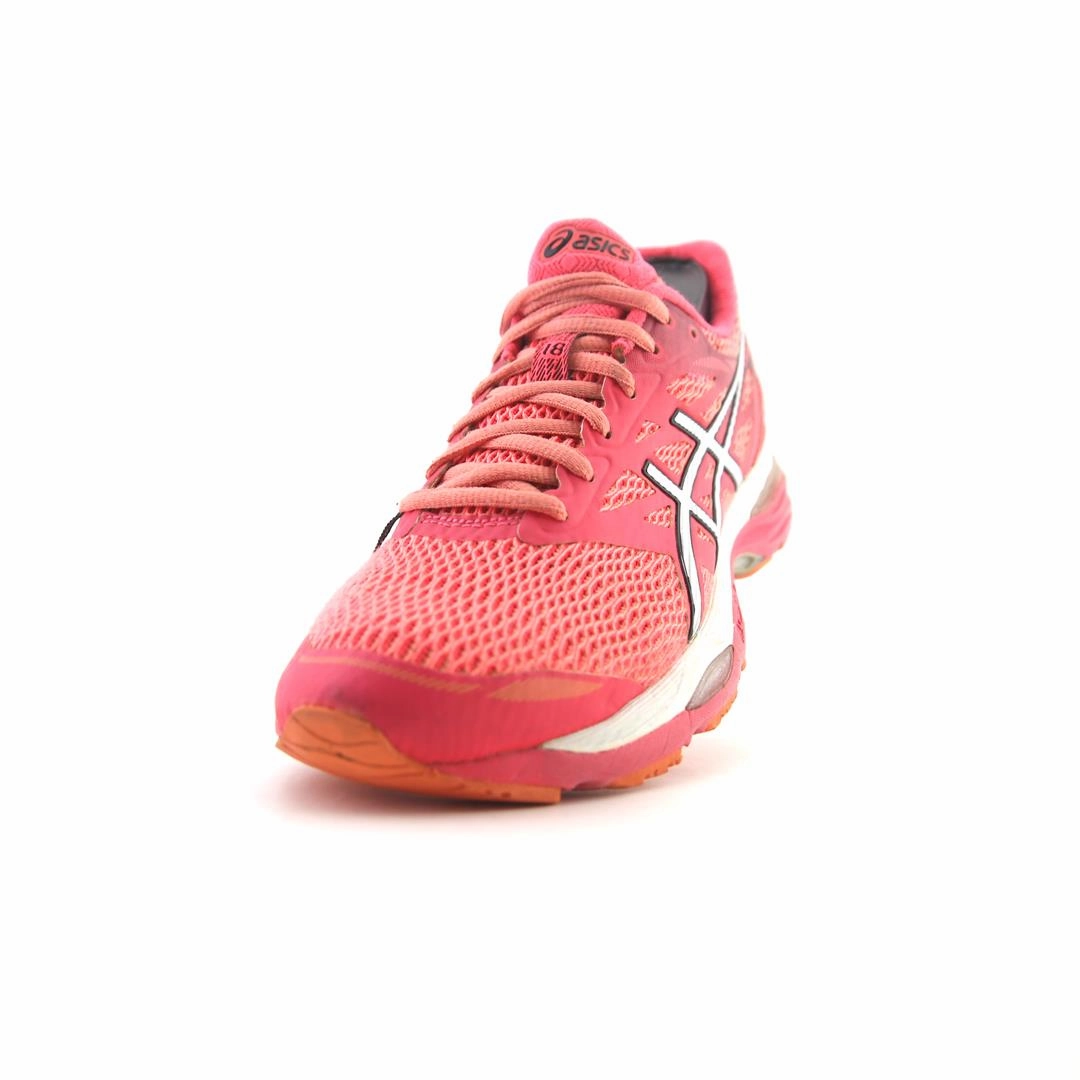 ASICS GEL-CUMULUS 18 sporty Asics footwear images