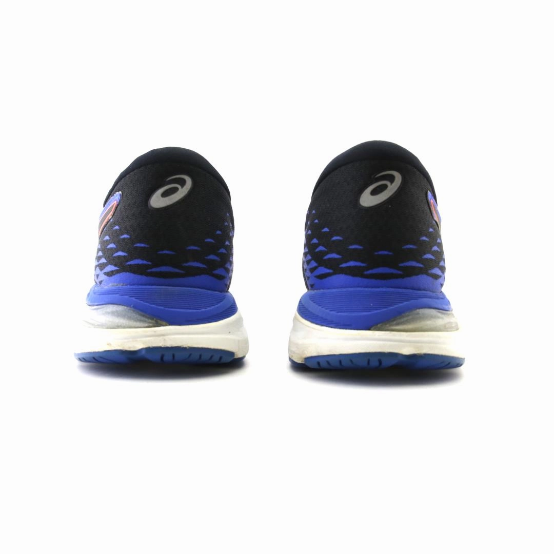 ASICS GEL-CUMULUS 19 sporty Asics footwear images