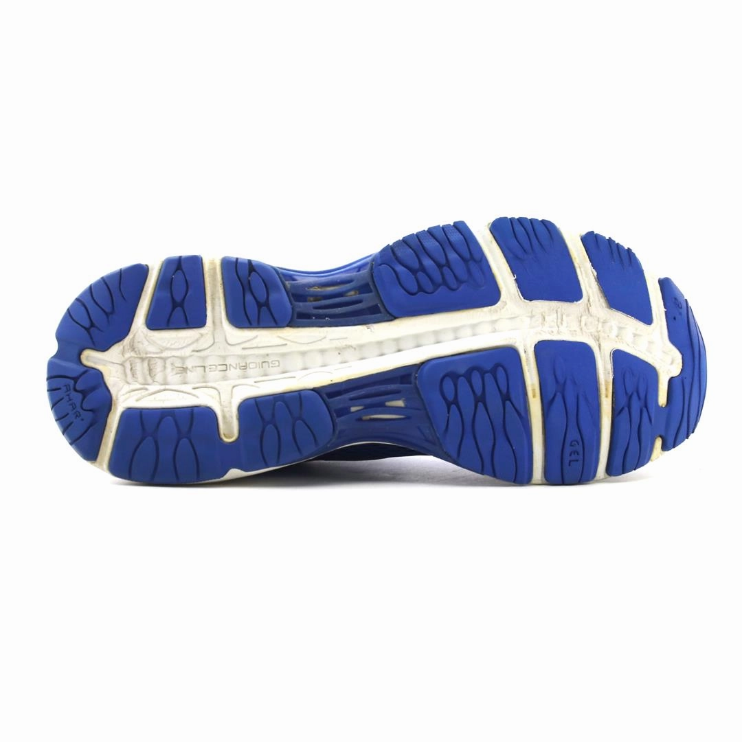 ASICS GEL-CUMULUS 19 sporty Asics footwear images