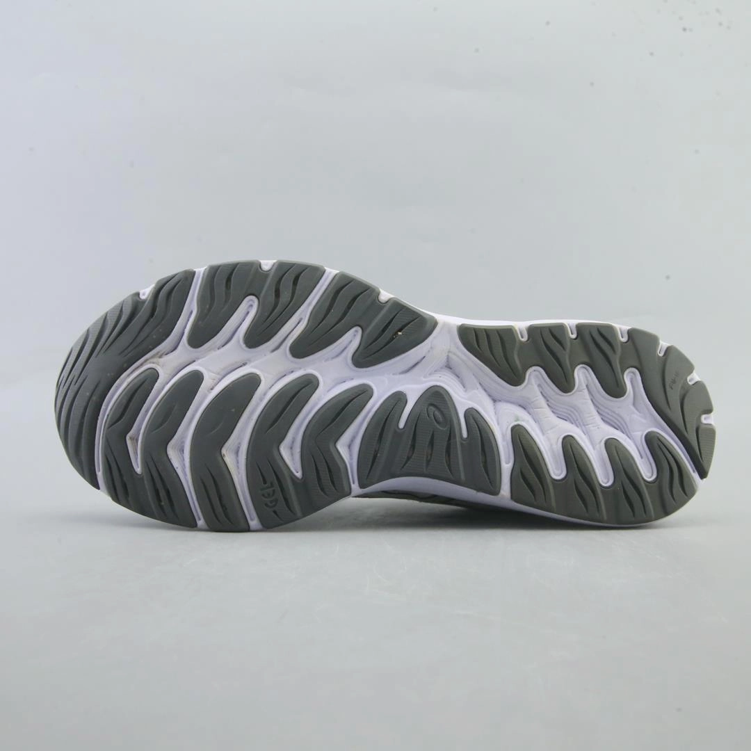 ASICS GEL CUMULUS 23 sporty Asics footwear images