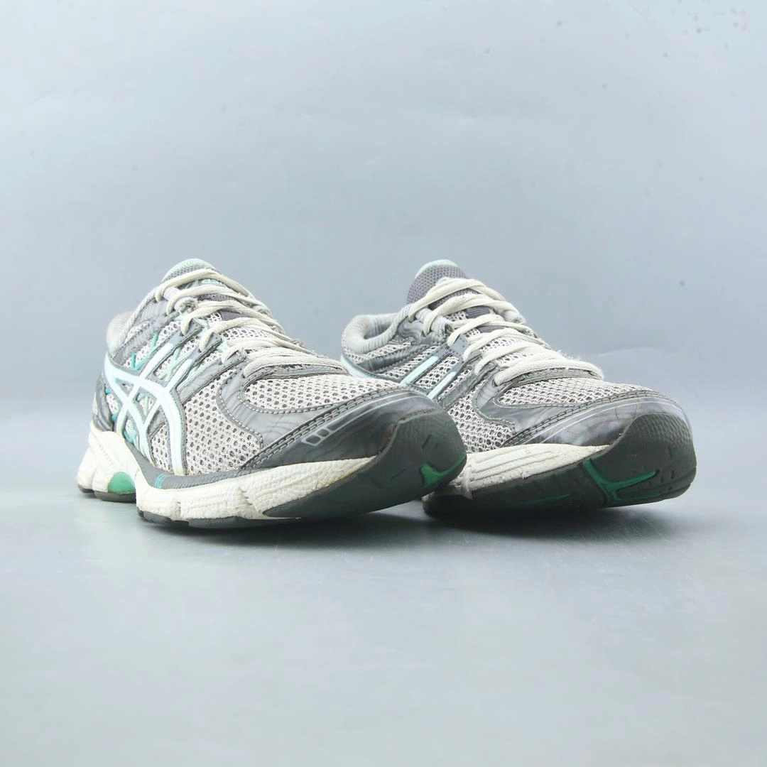 ASICS GEL-ENHANCE ULTRA 3.0 lightweight athletic shoe visuals