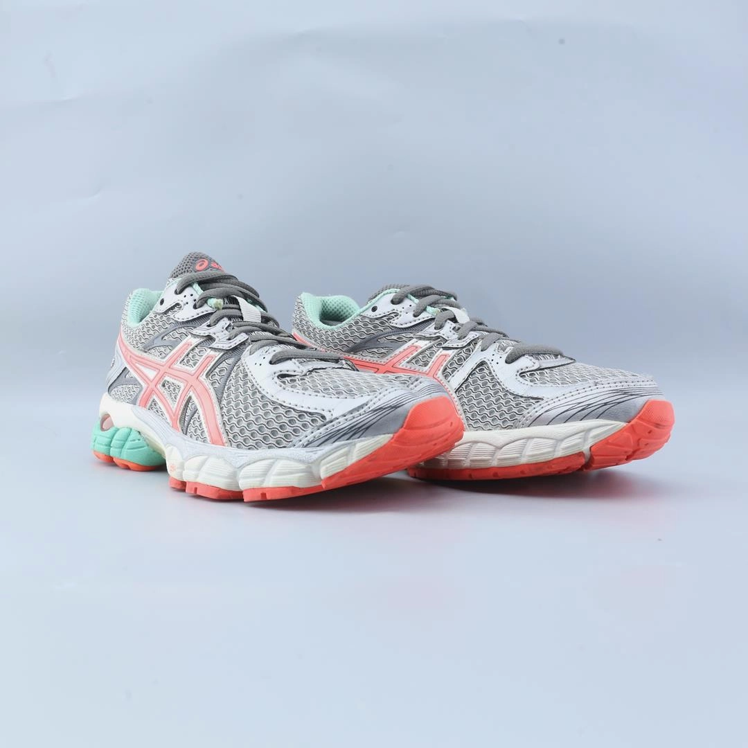 ASICS GEL-FLUX 2 performance running shoe photos