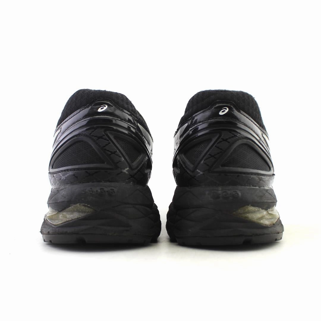 ASICS GEL-KAYANO 22 sporty Asics footwear images