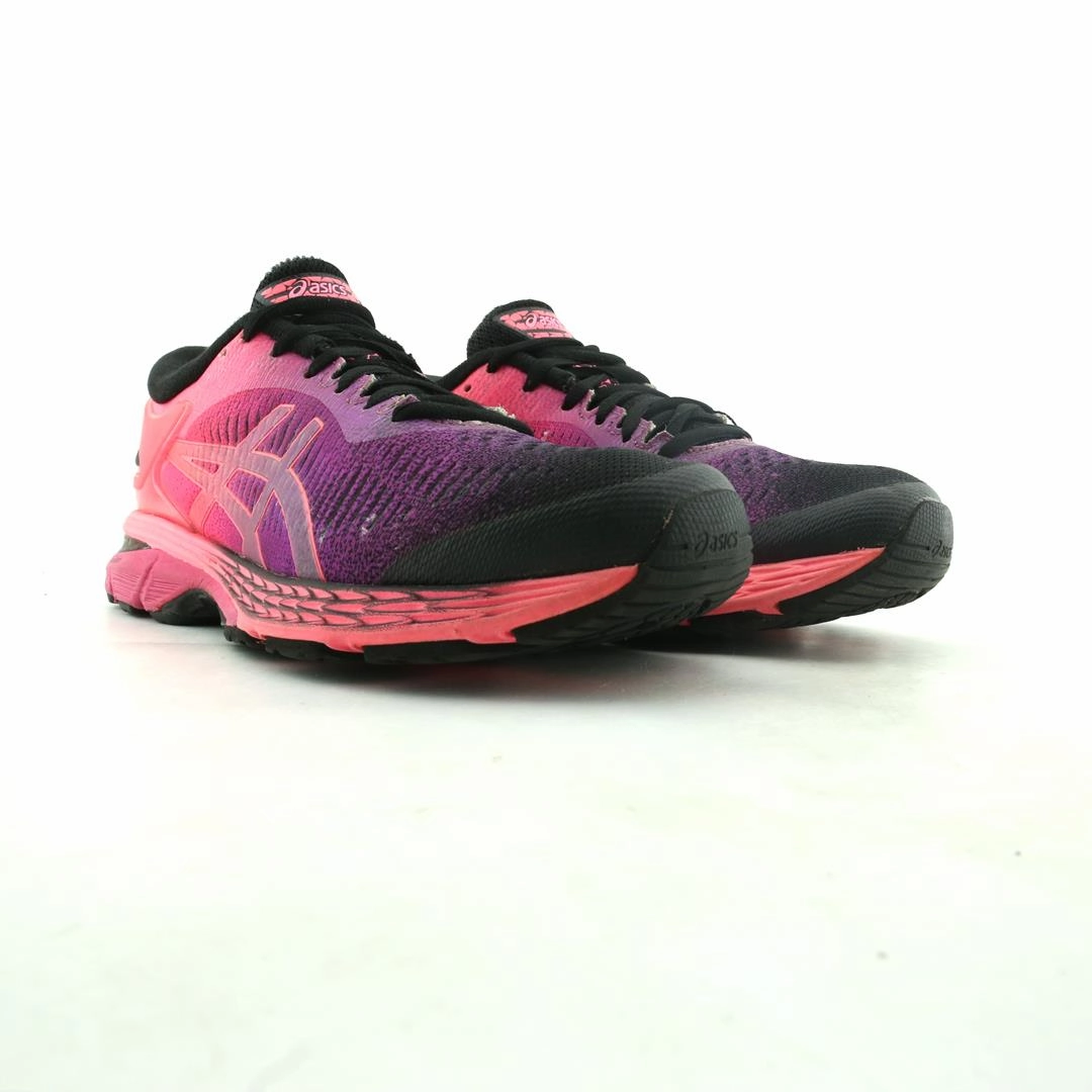 ASICS GEL-KAYANO 25 sporty Asics footwear images