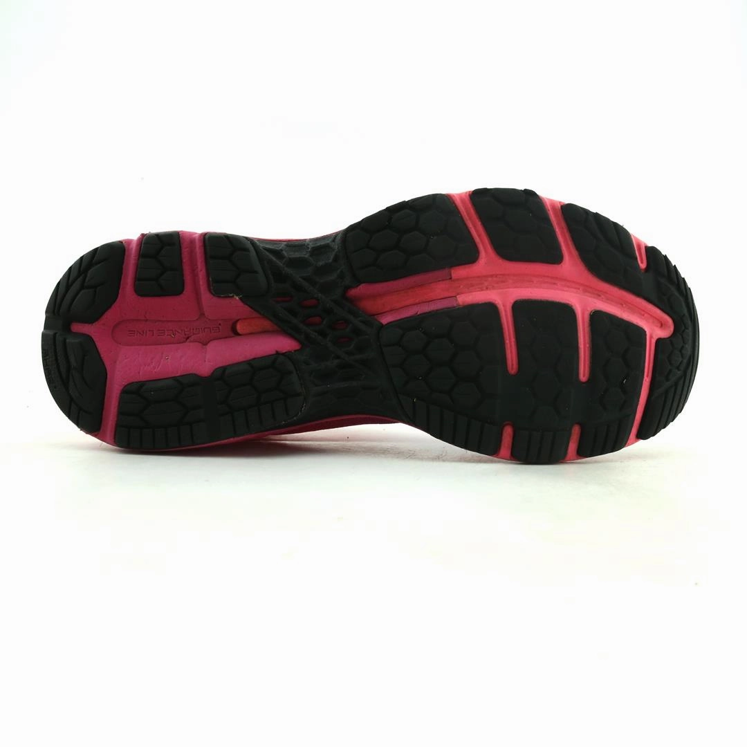 ASICS GEL-KAYANO 25 sporty Asics footwear images