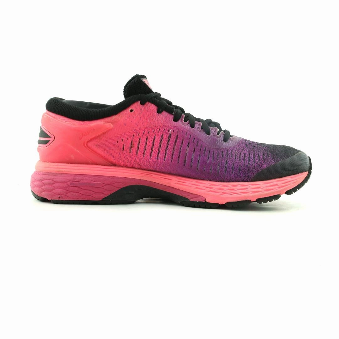 ASICS GEL-KAYANO 25 sporty Asics footwear images