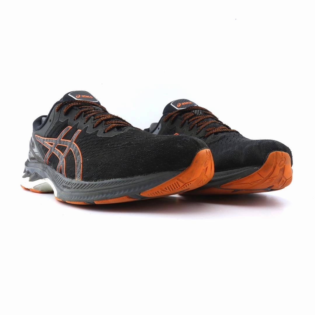 ASICS GEL KAYANO 27 lightweight athletic shoe visuals