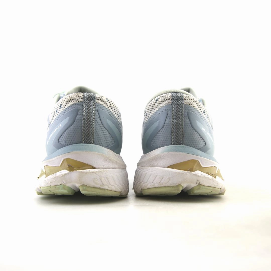 ASICS GEL KAYANO 27 sporty Asics footwear images