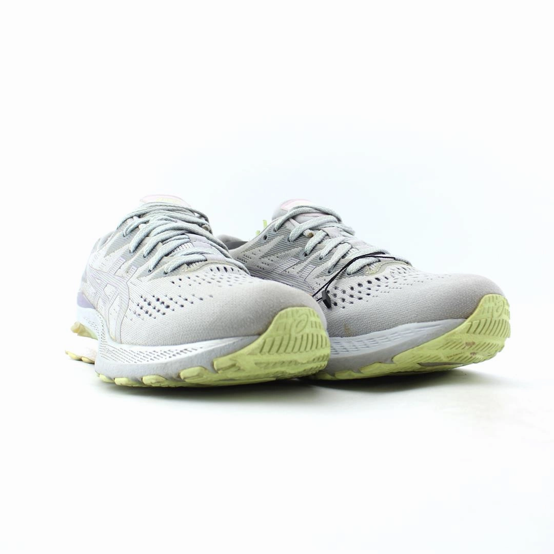 ASICS GEL KAYANO 28 sporty Asics footwear images