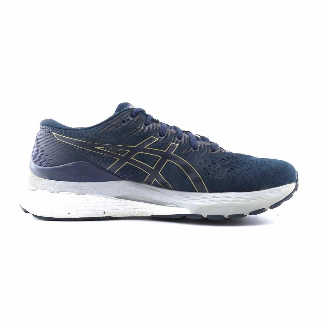 ASICS GEL-KAYANO 28 sporty Asics footwear images