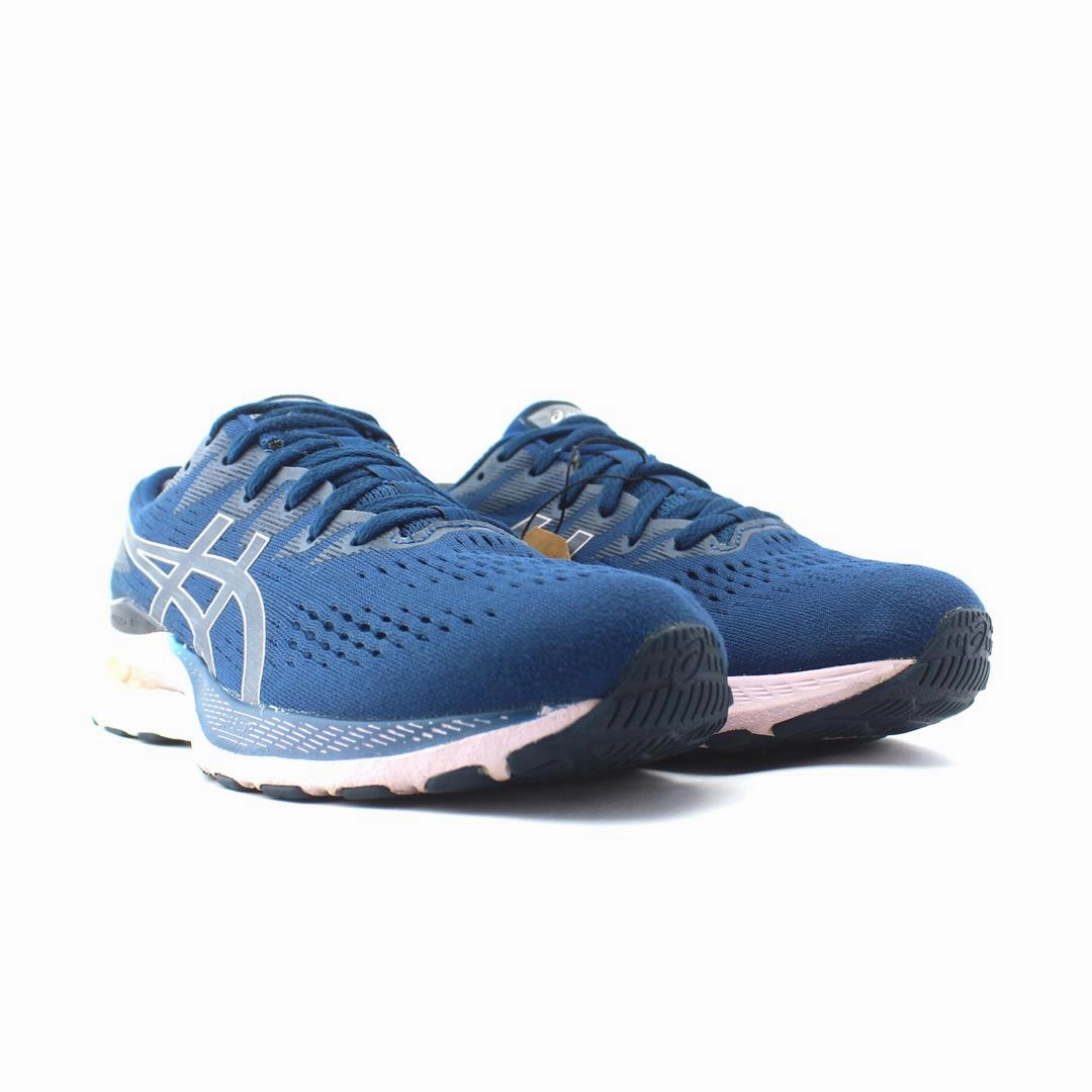 ASICS GEL KAYANO 28 sporty Asics footwear images