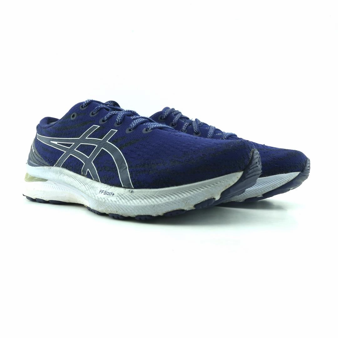 ASICS GEL KAYANO 29 lightweight athletic shoe visuals