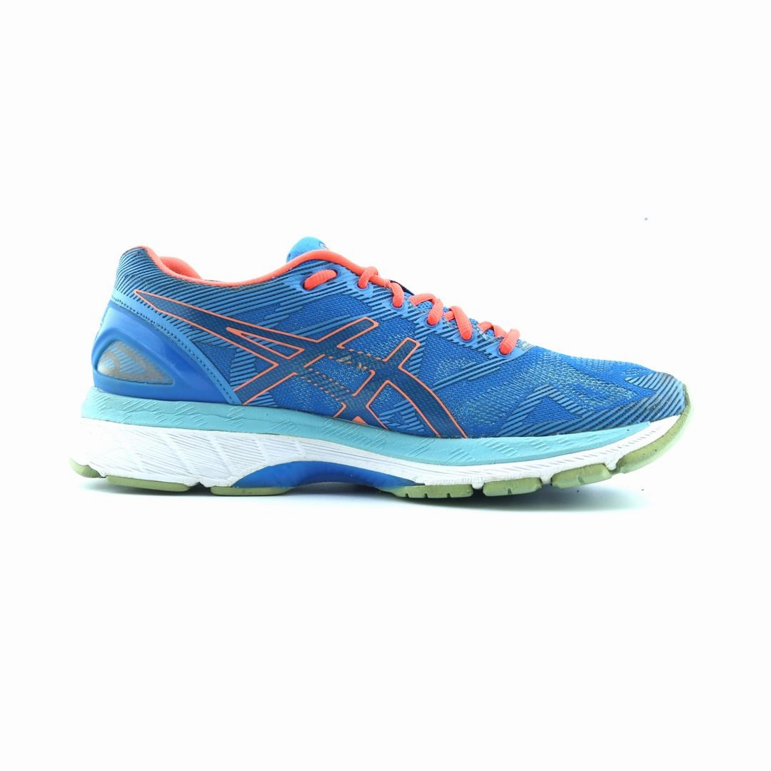 ASICS GEL-NIMBUS 19 lightweight athletic shoe visuals