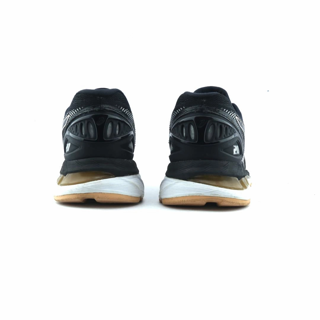 ASICS GEL NIMBUS 20 lightweight athletic shoe visuals