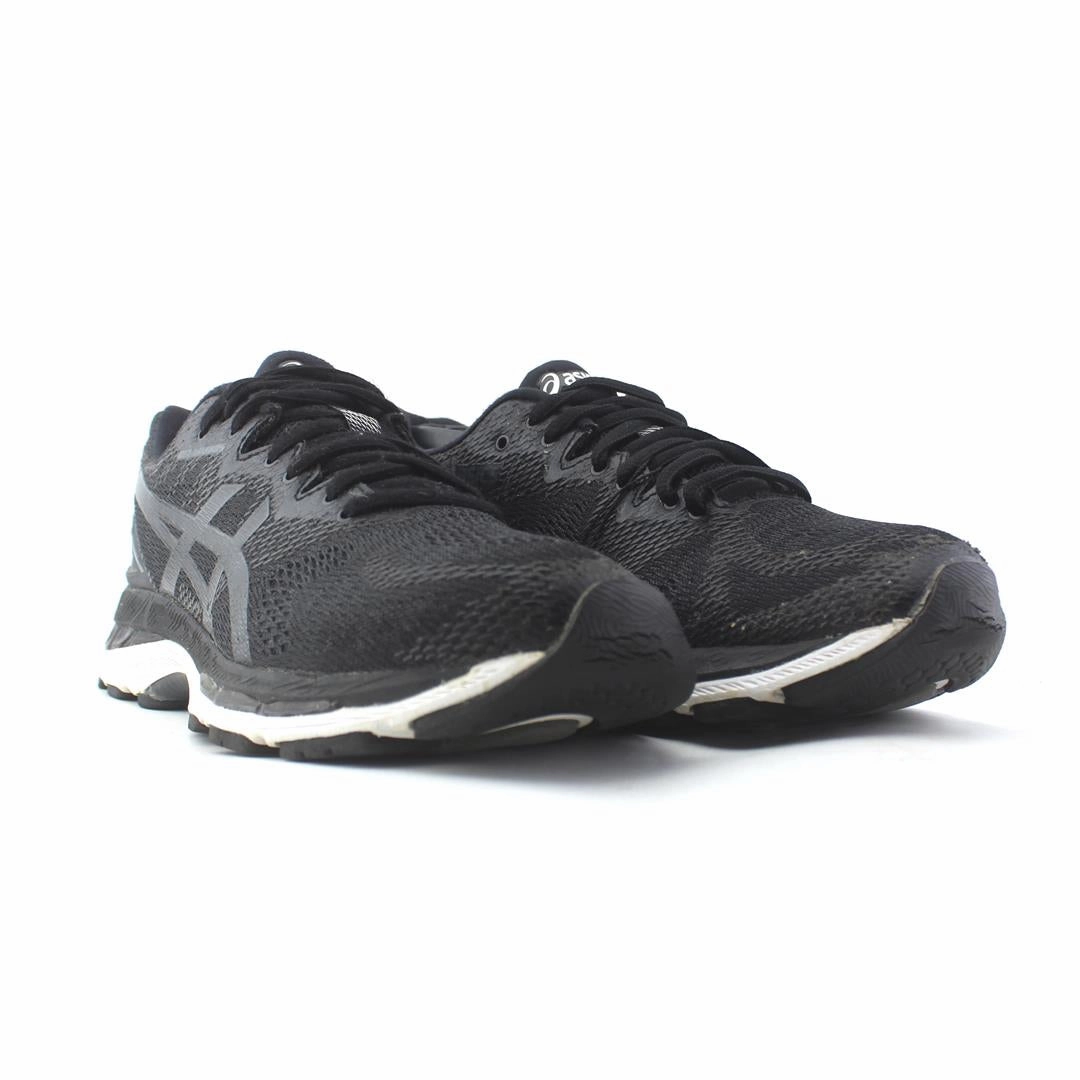 ASICS GEL-NIMBUS 20 sporty Asics footwear images