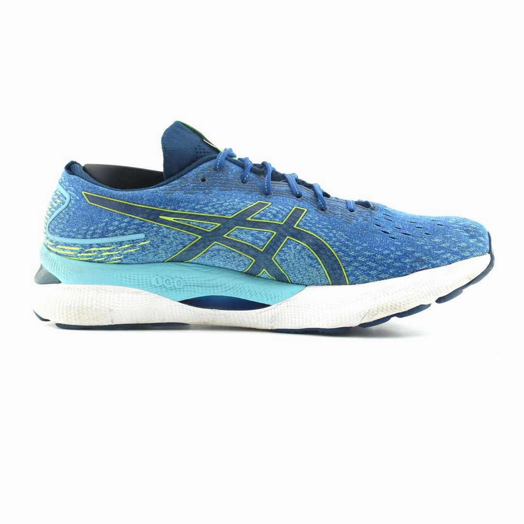 ASICS GEL NIMBUS 24 lightweight athletic shoe visuals