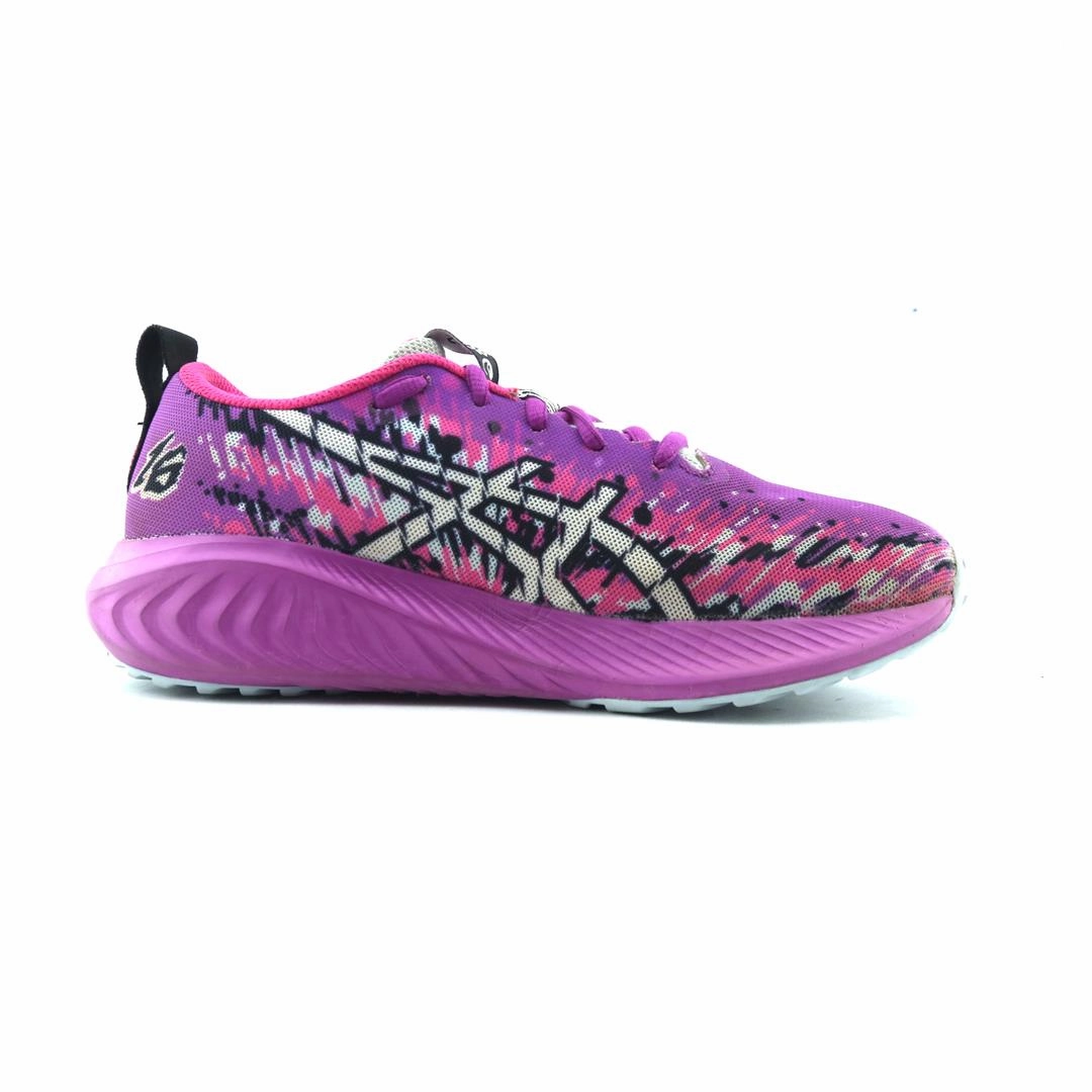 ASICS GEL-NOOSA TRI 16 lightweight athletic shoe visuals
