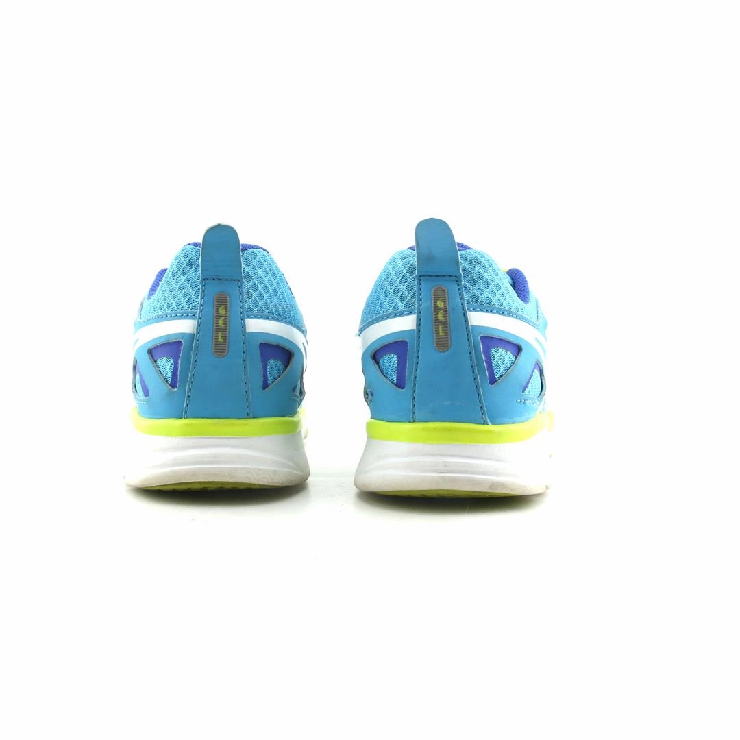 ASICS GEL-SUSTAIN TR2 sporty Asics footwear images