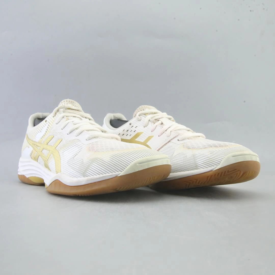 ASICS GEL-TACTIC 2 sporty Asics footwear images