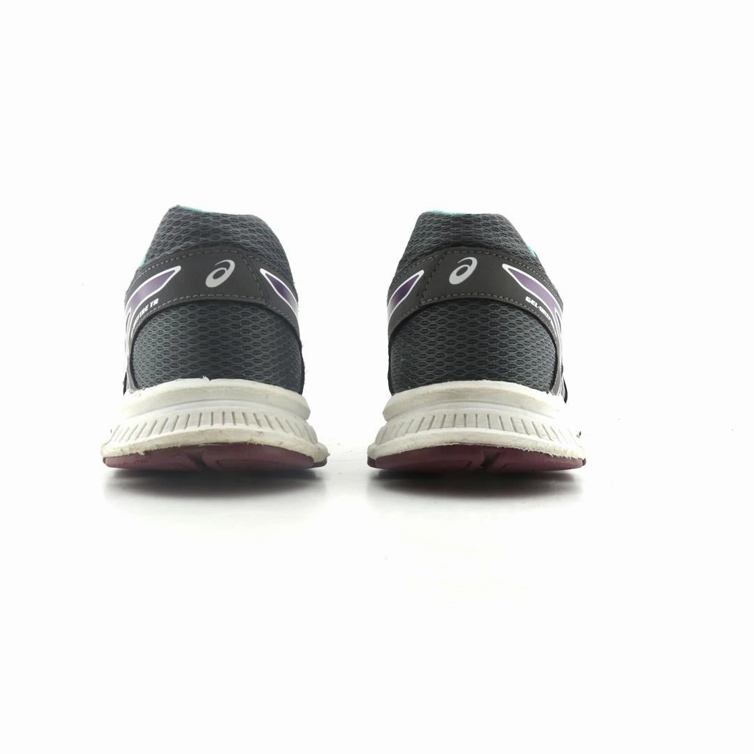ASICS GEL-UNFIRE TR lightweight athletic shoe visuals