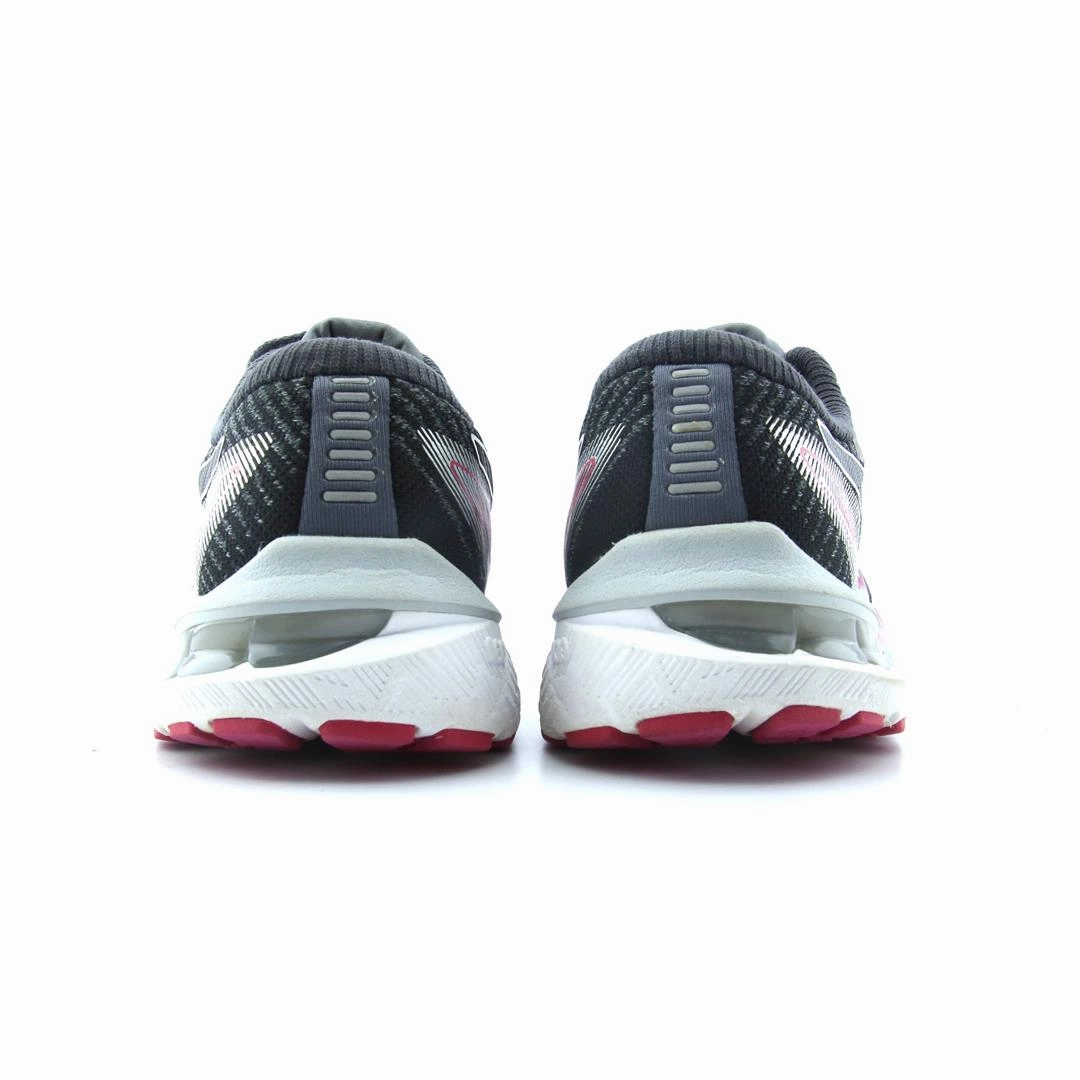 ASICS GT-1000 10 lightweight athletic shoe visuals