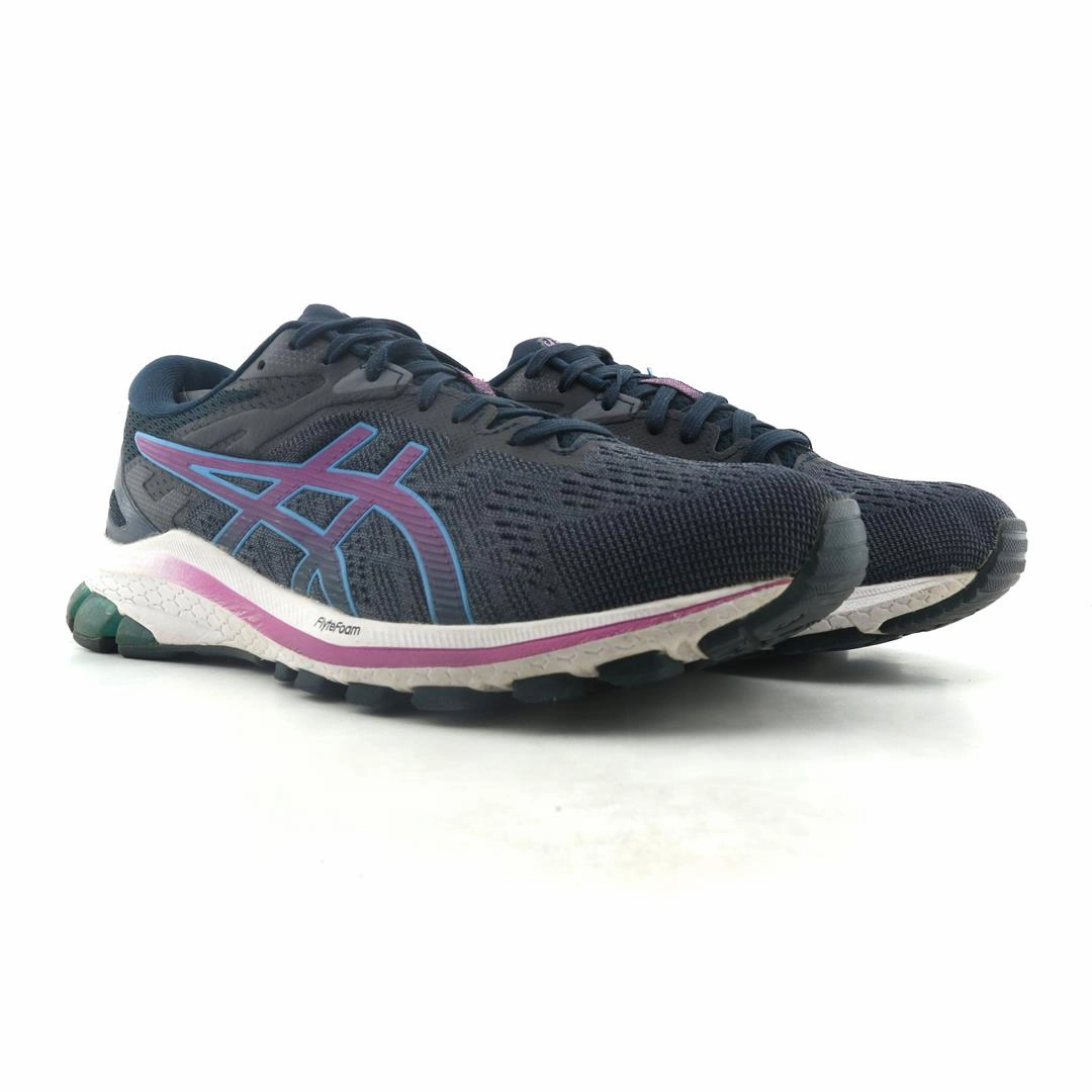 ASICS GT 1000 10 lightweight athletic shoe visuals