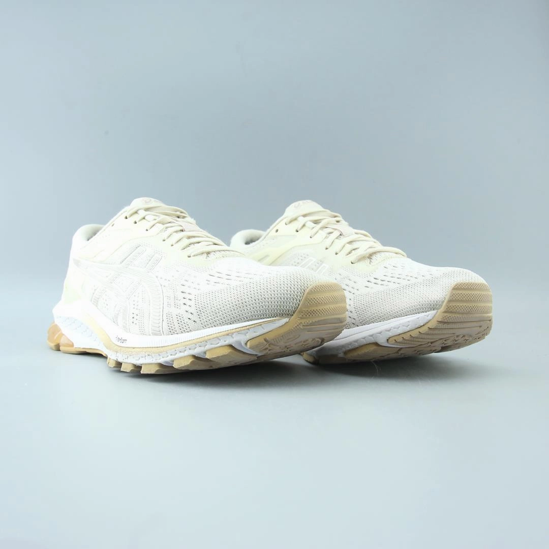 ASICS GT 1000 10 performance running shoe photos